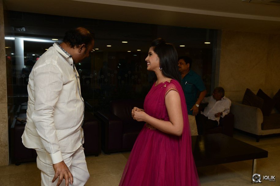 Speedunnodu-Movie-Platinum-Disc-Function